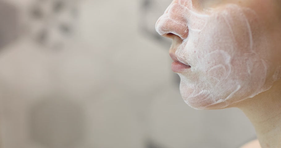 Load video: Facial Cleanser Kit
